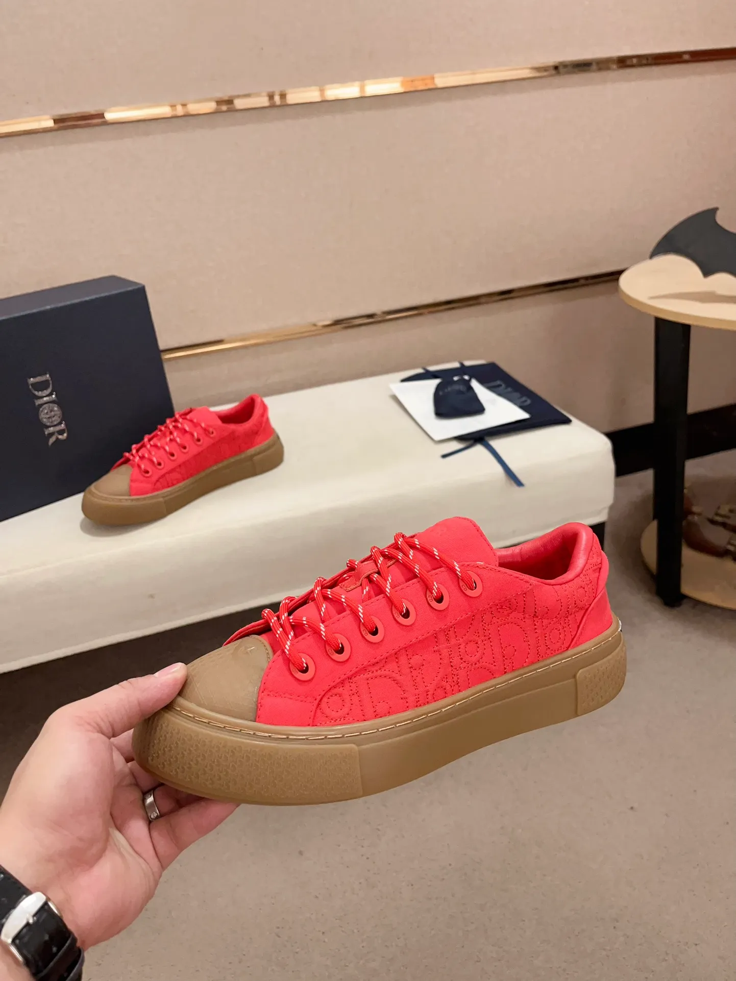 Men's shoes 💰: 680💰 [Dior·Dior] Top 🔍Couple model 💏🔍New casual sports style couple shoes, new four-season design, perfect workmanship, lace-up lazy style to create cabinet quality, upper: imported first-layer cowhide, sheepskin lining is soft and comfortable, ultra-light TPU wear-resistant outsole, simple, versatile fashion men's shoes, excellent color code number 35--44